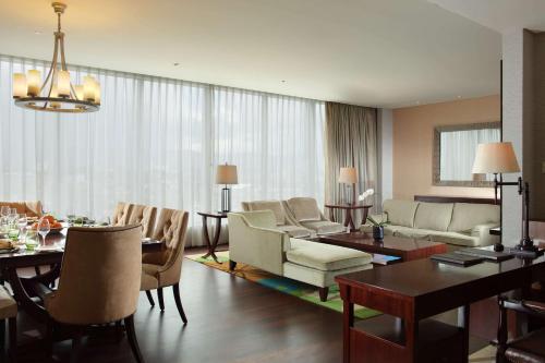 hilton bandung