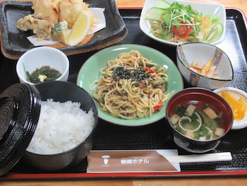 tsurusaki hotel