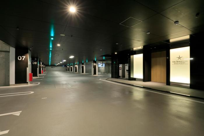 the singulari hotel and skyspa at universal studios japan