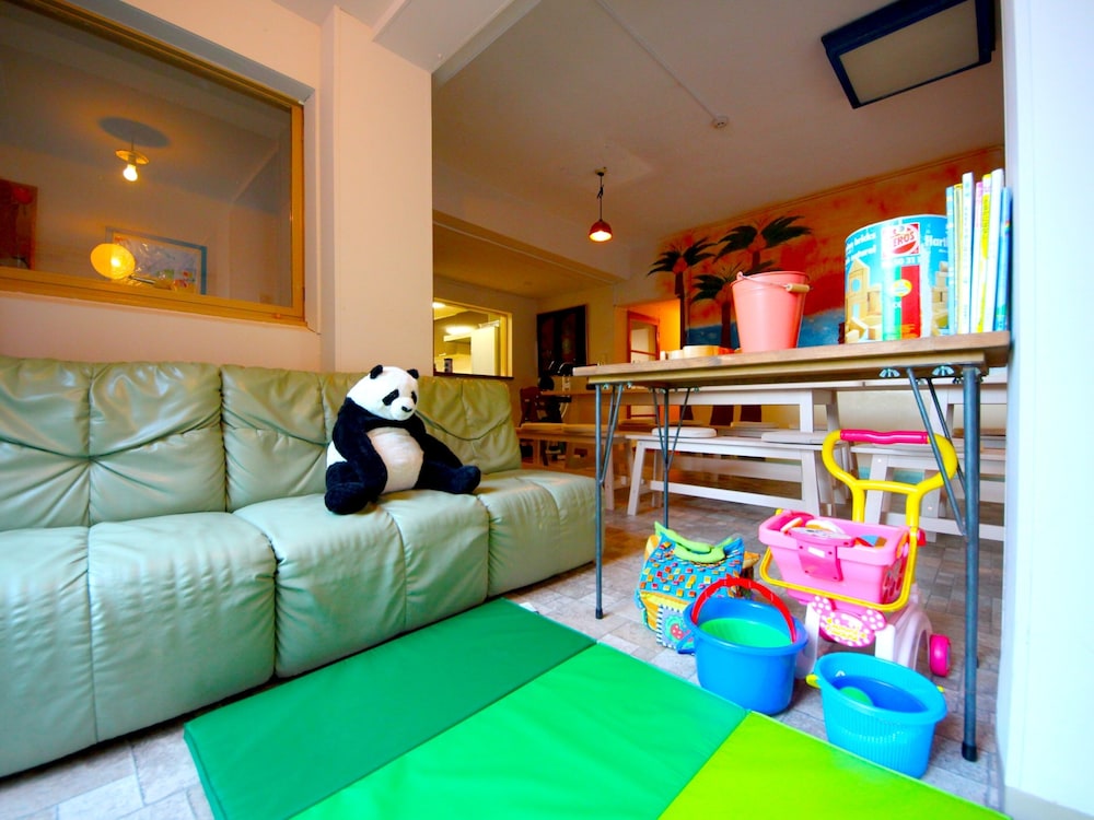 shirahama white beach house