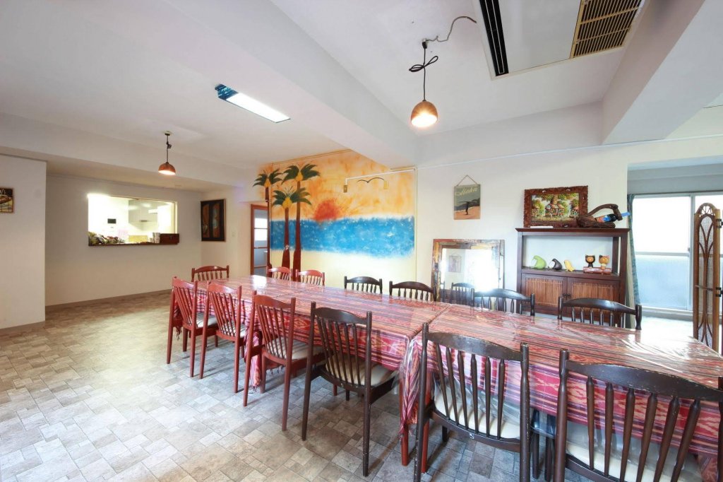 shirahama white beach house