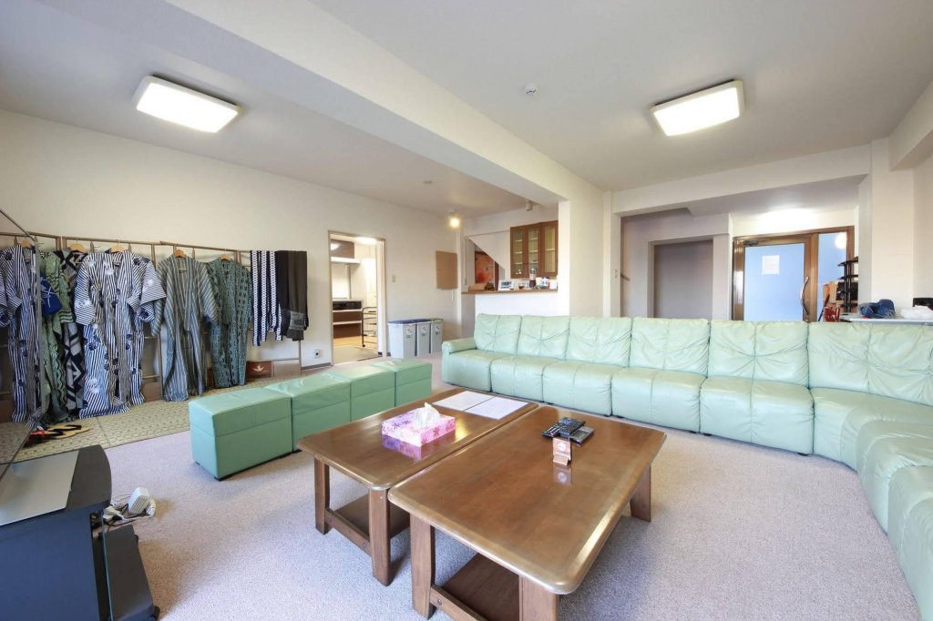 shirahama white beach house