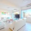 shirahama white beach house