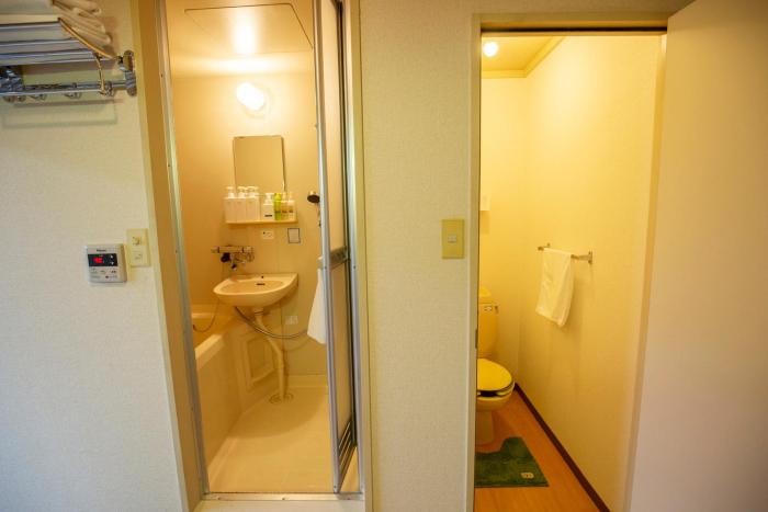 guesthouse life field