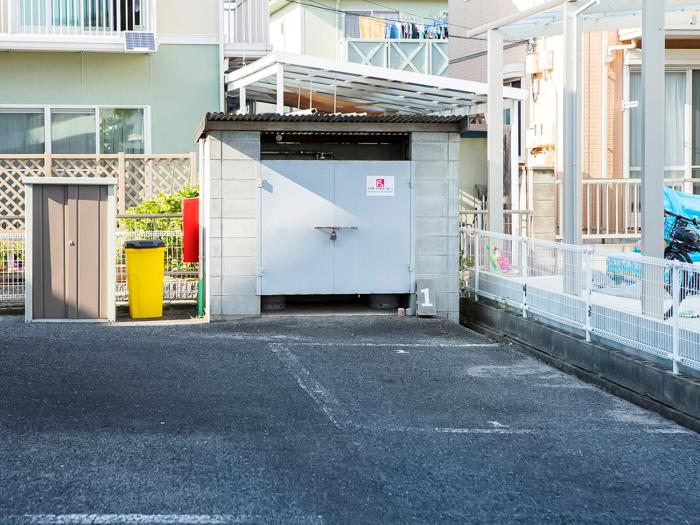 guesthouse life field