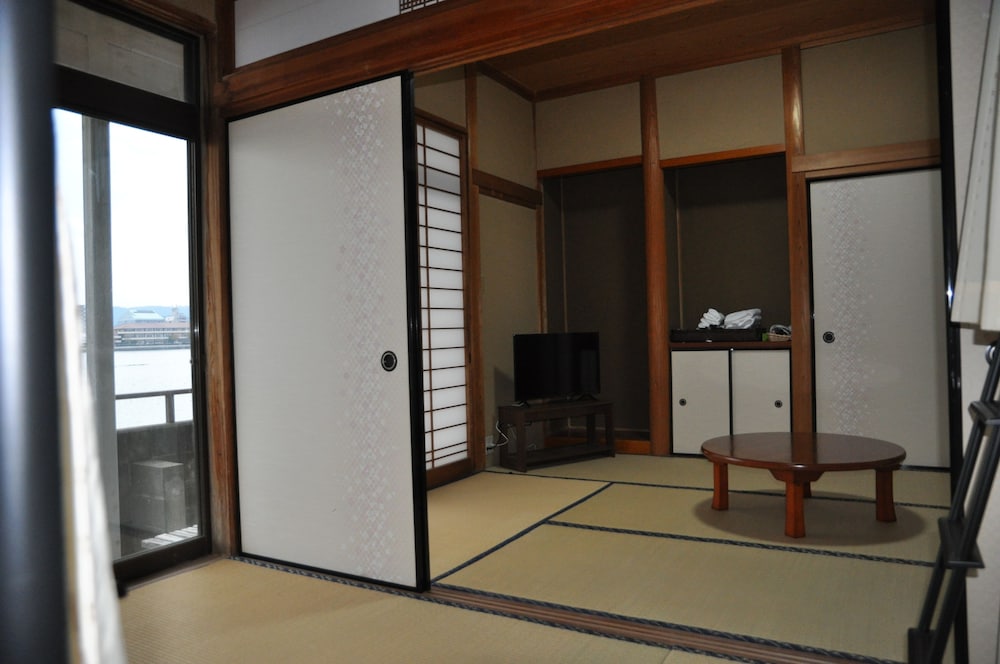 riverside hotel karatsu castle