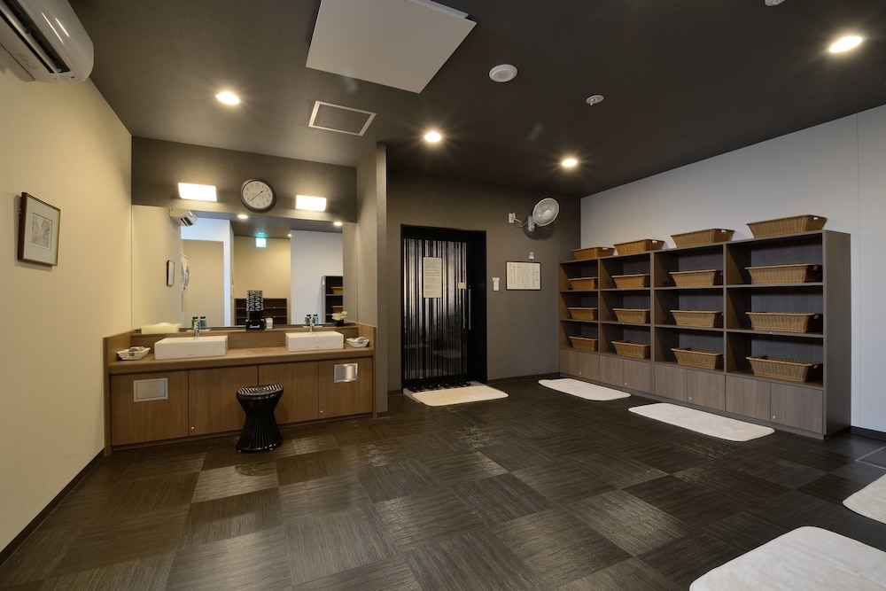 hotel route inn yanagawa ekimae