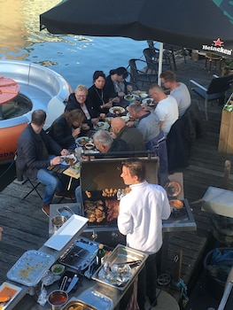 H2otel Rotterdam,South Holland>>Rotterdam,4 star