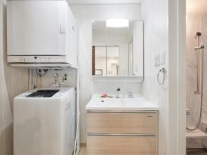 the pool resort villa hasta manana