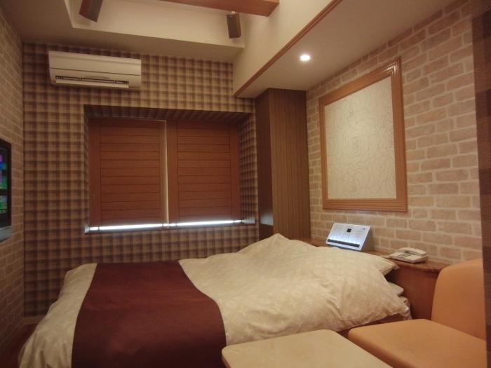 hotel hyper noah adults only