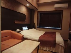 hotel hyper noah adults only