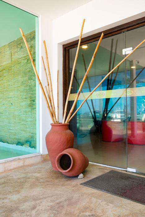 yak beach hotel natal