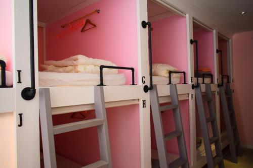 the lanai hostel