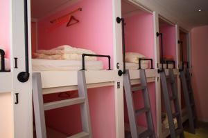the lanai hostel