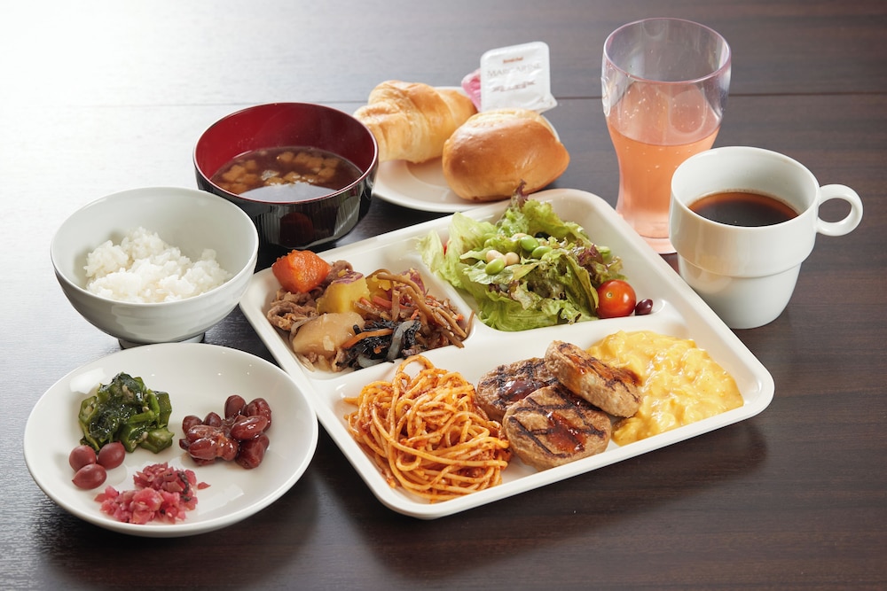 rj hotel naha