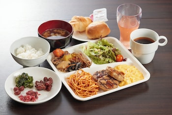 rj hotel naha