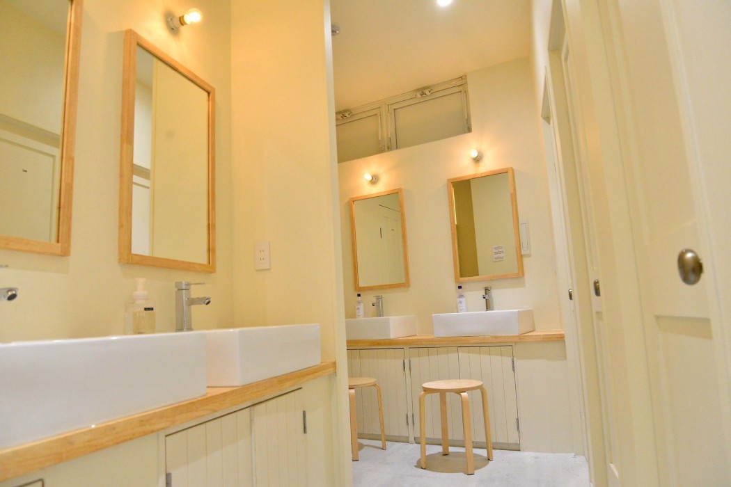 almond hostel and cafe shibuya