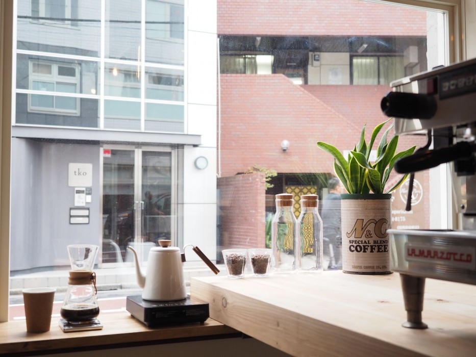 almond hostel and cafe shibuya