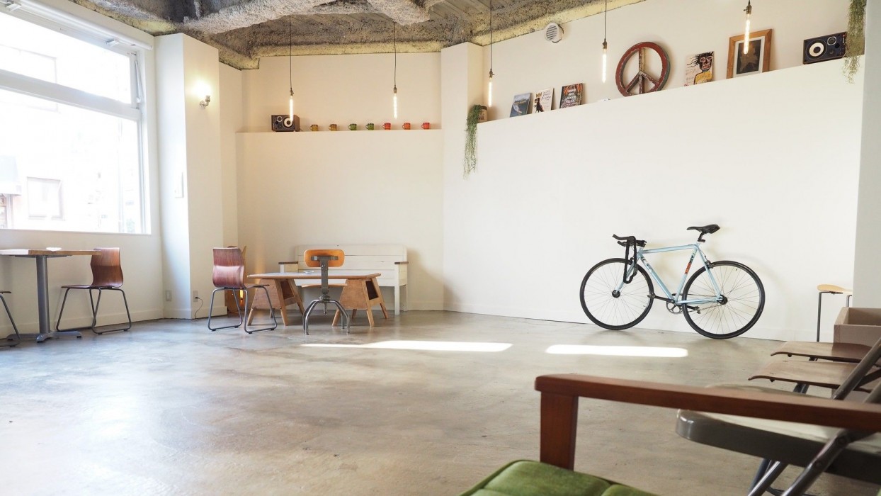 almond hostel and cafe shibuya