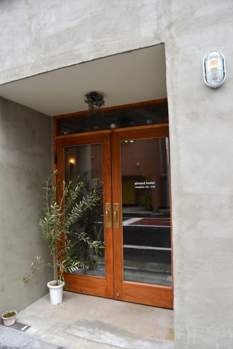 almond hostel and cafe shibuya