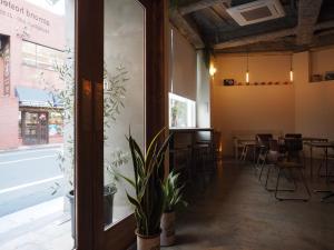 almond hostel and cafe shibuya