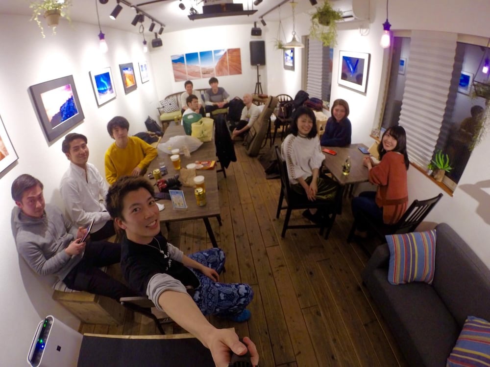iza enoshima guesthouseandbar hostel