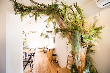 iza enoshima guesthouseandbar hostel