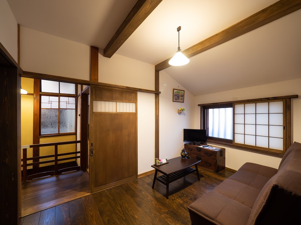 inase otsu machiya bed and breakfast
