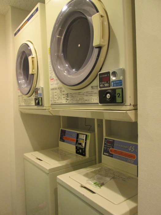 kangaroo hotel side b