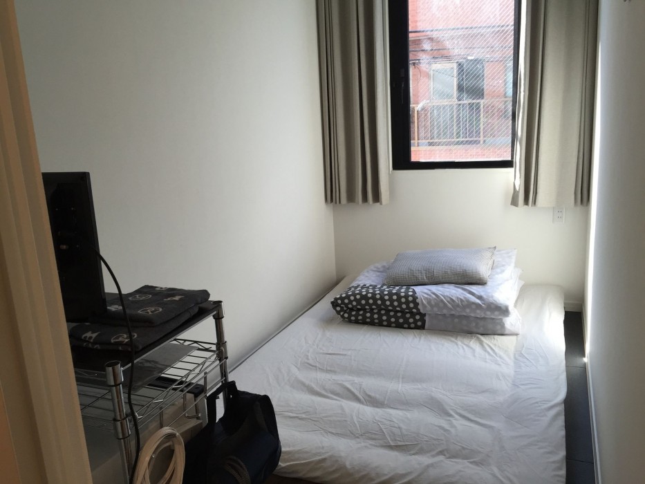 kangaroo hotel side b