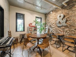 kangaroo hotel side b