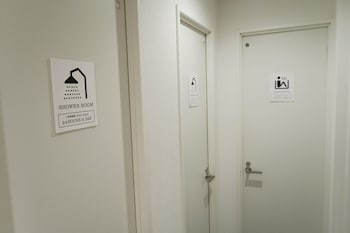 kangaroo hotel side b