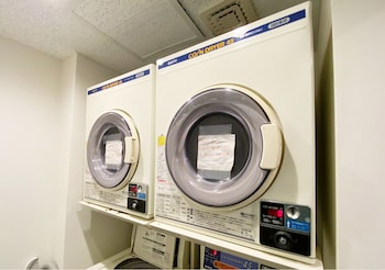 kangaroo hotel side b