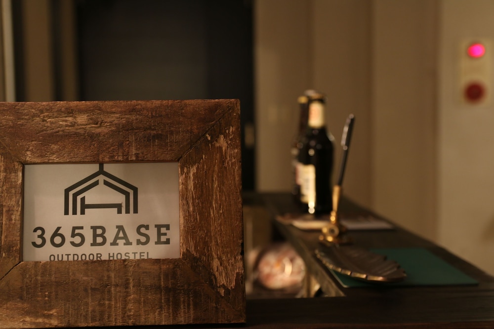 365base outdoor hostel