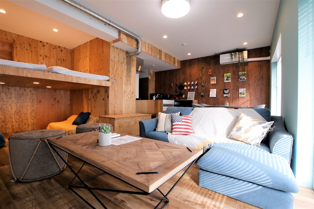 365base outdoor hostel