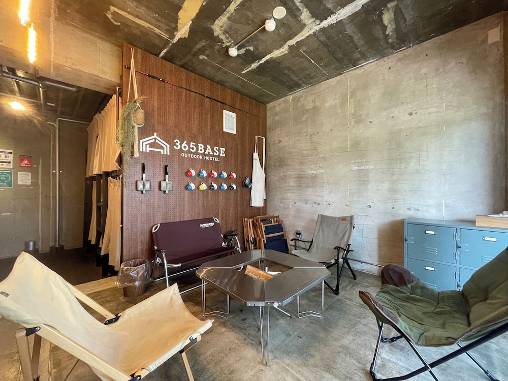 365base outdoor hostel