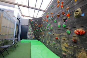 365base outdoor hostel