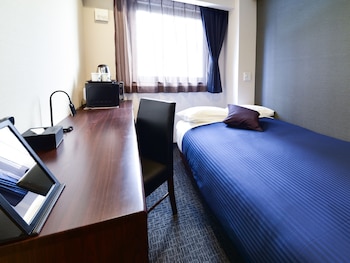 hotel livemax toyosu ekimae