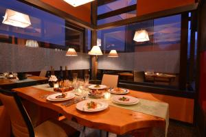 hill hotel sunpia iga