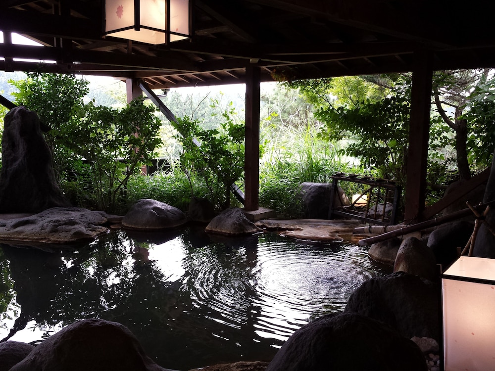 kurasako onsen sakura