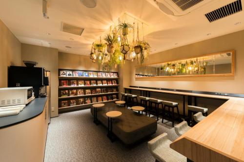 glansit akihabara comfort capsule hotel