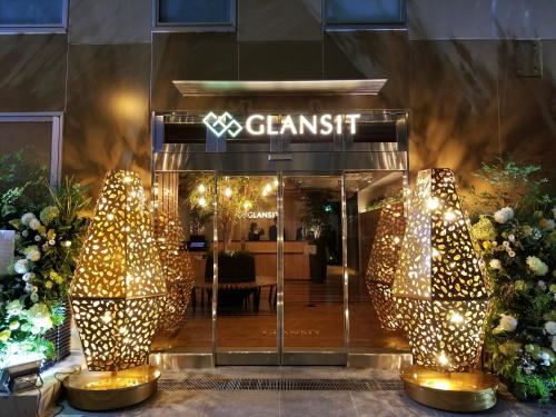 glansit akihabara comfort capsule hotel