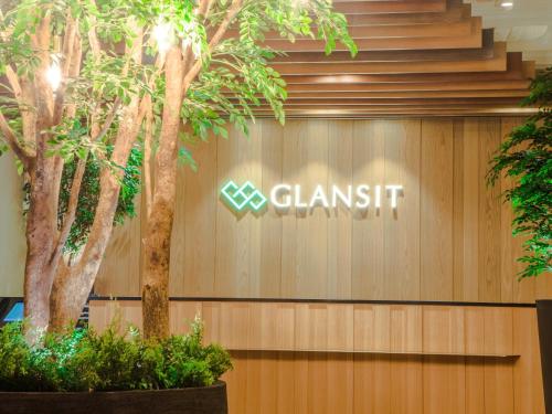 glansit akihabara comfort capsule hotel