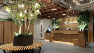 glansit akihabara comfort capsule hotel