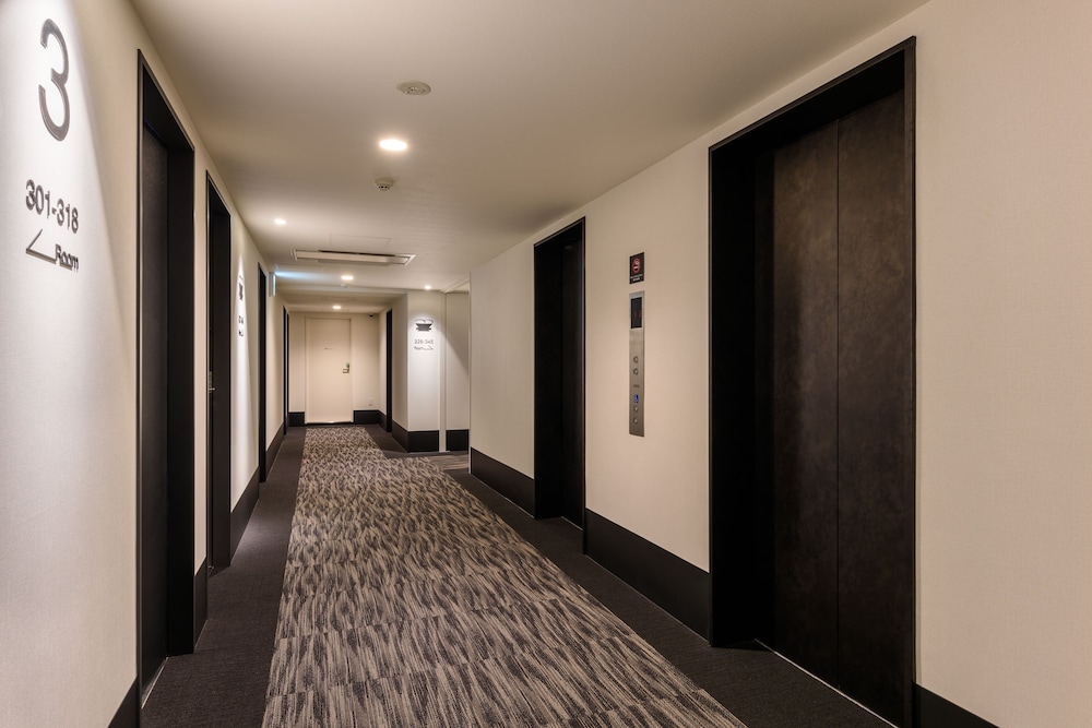 henn na hotel tokyo haneda