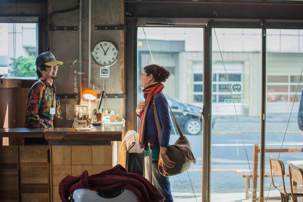 nui hostel and bar lounge