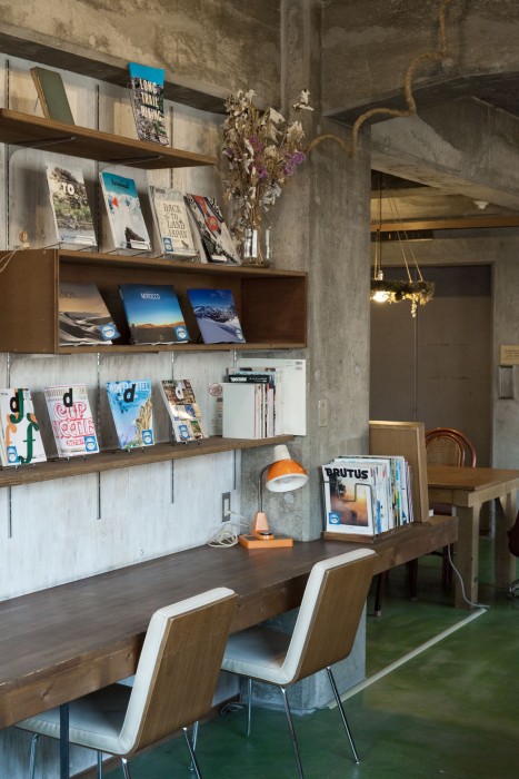 nui hostel and bar lounge