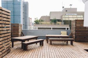 nui hostel and bar lounge