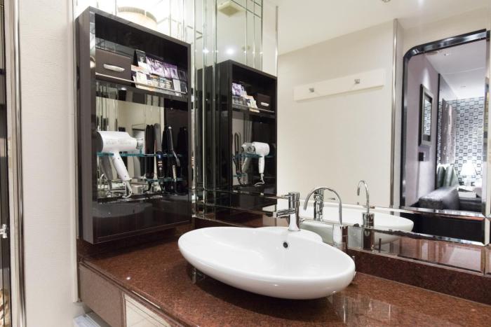 hotel perrier adults only