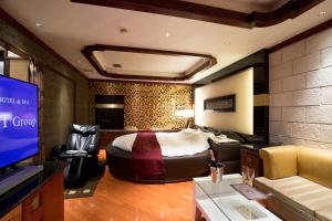 hotel perrier adults only